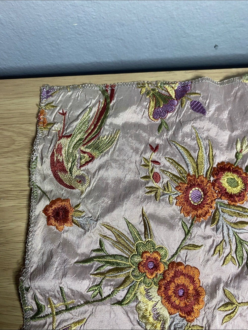 Hickory Tannery High-end designer embroidered silk drapery & upholstery fabric - Picture 3 of 12